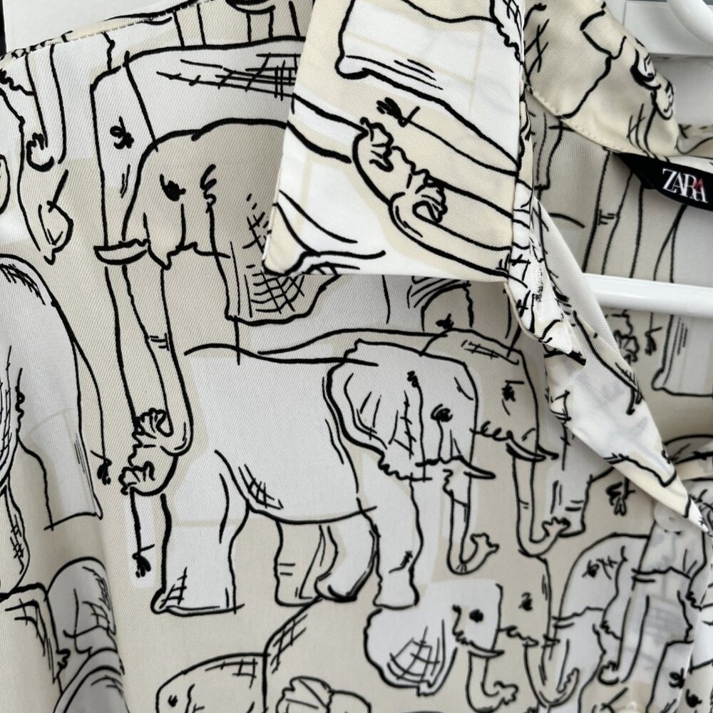 Zara Women XL Blouse Shirt Elephant Print Buttons Flowy Side Slits NWOT - Picture 5 of 8